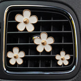 4pcs/set Small Chrysanthemum Perfume Alloy Jewelry Car Air Outlet Decoration Clip, White, Black, Red, Blue