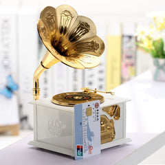 Retro Phonograph Style Jewelry Sky City Music Box Home Decoration, Random Color Delivery, Retro Phonograph