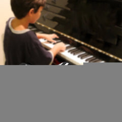 61 Keys Portable Flexible Roll Up Electronic Soft Keyboard Piano with Speakers, 61 Keys