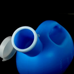 2000ML Travel Potty Baby Child Leakproof Portable Urinal Men with Cover Thickened Elderly Adult Large Capacity Night Pot, 2 PCS 2000ML(White)